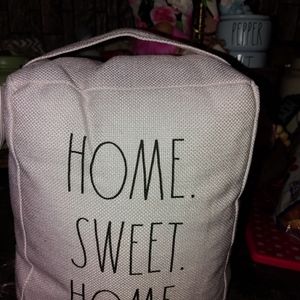 Rae Dunn. large Letter Home Sweet Home Doorstop